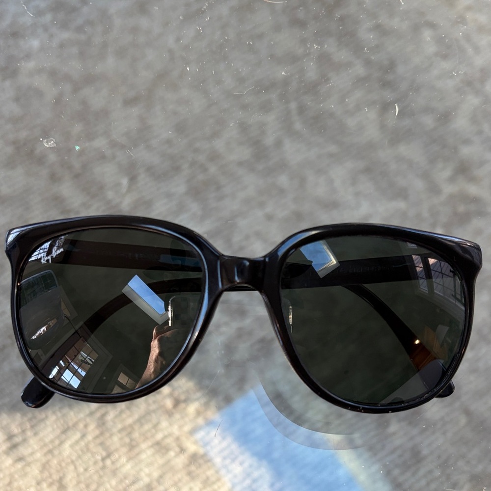 Ray-Ban Classic Cats Vintage Black Sunglasses